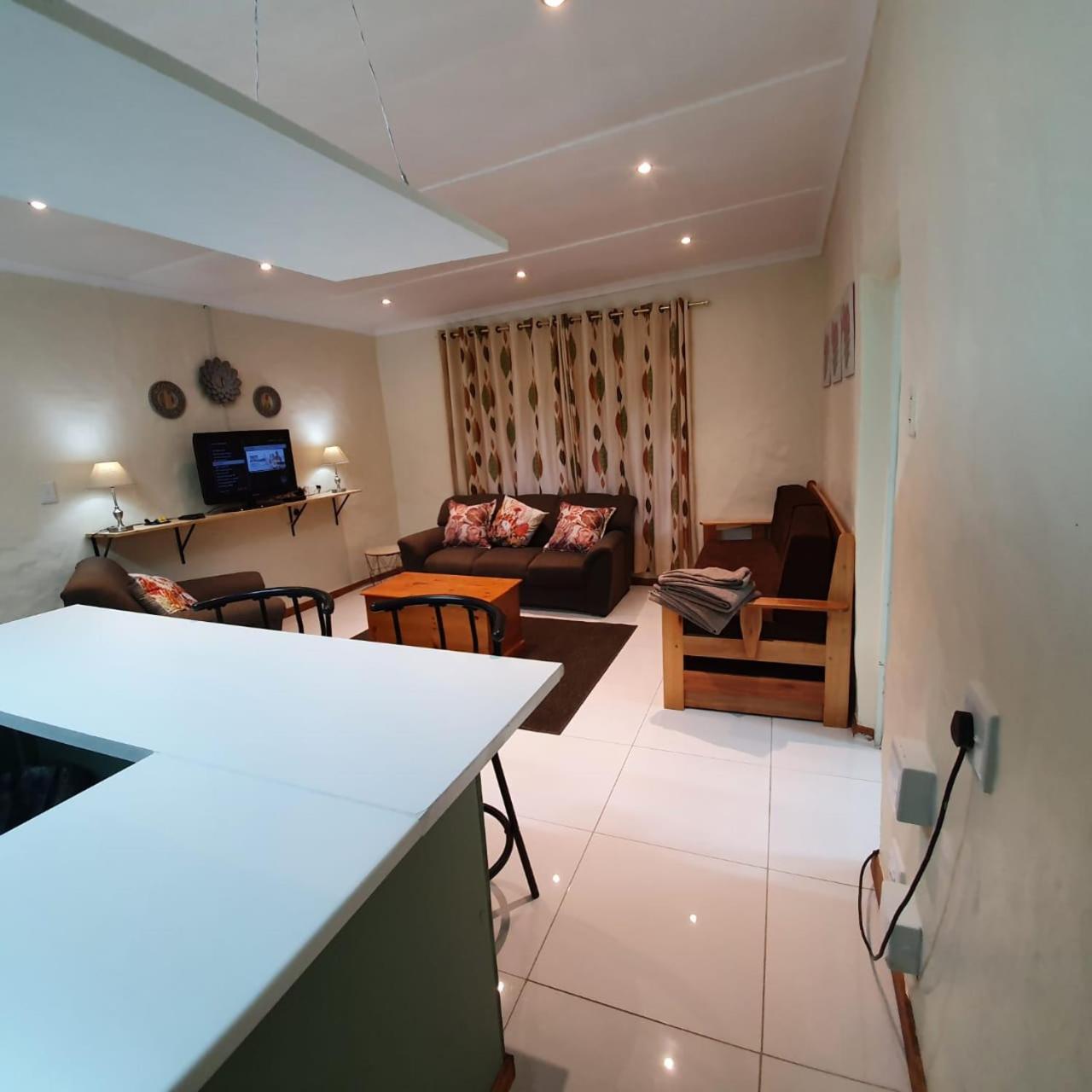 Gooderson Leisure Mountain View Cottages Self Catering And Timeshare Resort Drakensberg Eksteriør billede