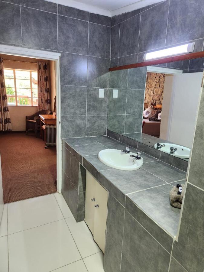 Gooderson Leisure Mountain View Cottages Self Catering And Timeshare Resort Drakensberg Eksteriør billede